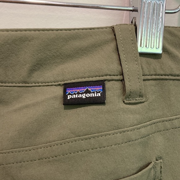 Patagonia Green Tribune Capri Pants Hiking Outdoor Crop Pants Size 4 - Picture 9 of 12